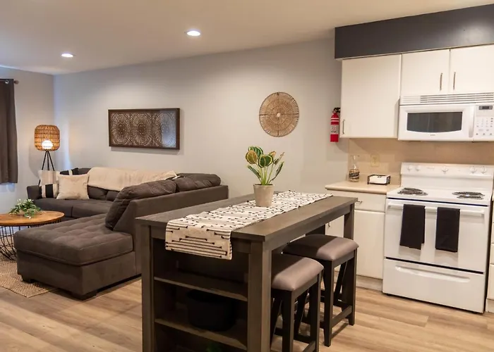 2 Bedroom In The Heart Of Apartment Columbus