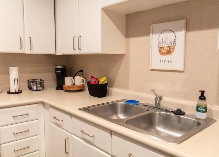 2 Bedroom In The Heart Of Apartment
