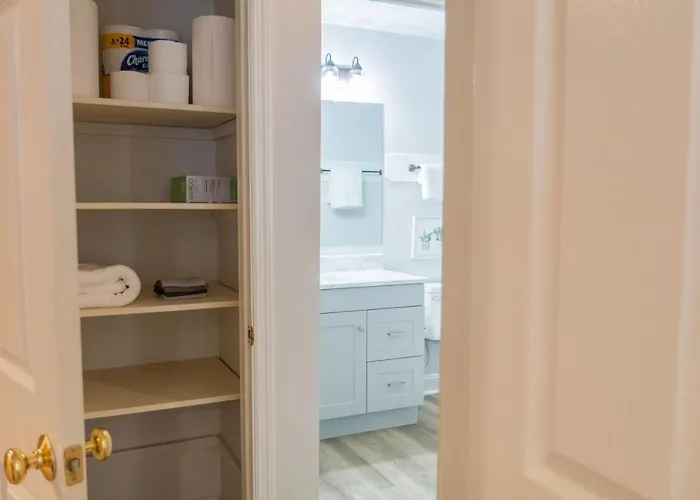 2 Bedroom In The Heart Of Apartment